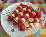 Foto del paso 8 de la receta: Brochetas de fresa, plátano y mini-tortitas