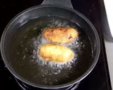 A picture of step 3 of Paneer Bread Rool.