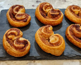 Foto del paso 7 de la receta: Palmeritas de azúcar y canela