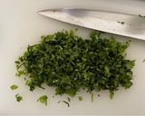 Foto del paso 2 de la receta: Ensalada napolitana con cilantro
