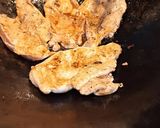 รูปขั้นตอนการทำที่ 1 ของ ยำอกไก่ย่าง