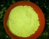 A picture of step 2 of Besan Lauki Muthias.