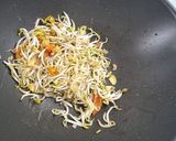 Foto langkah ke 3 dari resep Tumis Toge.