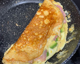 Foto del paso 2 de la receta: Wrap de tortilla relleno de aguacate, queso y jamón, alto en proteínas y bajo en hidratos
