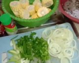 Foto langkah ke 1 dari resep Seafood Ambyar.