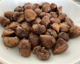 Foto del paso 4 de la receta: Coq au vin aux marrons (Pollo al vino con castañas)