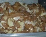 Foto langkah ke 2 dari resep Tomat Tumis Ayam.