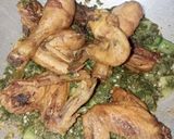 Foto langkah ke 3 dari resep Ayam Goreng Cabe Hijau.