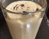 A picture of step 3 of Mango shake.