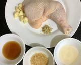 Hình bước làm 1 của món Đùi gà chiên mắm tỏi