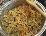 Foto del paso 6 de la receta: Pasta con ensalada china y pesto Exprés