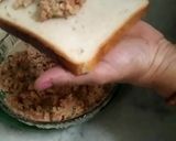A picture of step 3 of Rock Toast.