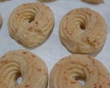 Foto langkah ke 5 dari resep Semprit keju_glazur coklat.