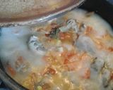 Foto del paso 2 de la receta: Manitas de cerdo en salsa en olla de barro