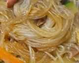 Foto del paso 7 de la receta: Fideos de arroz con pasta de curry verde