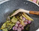 Foto langkah ke 2 dari resep Ayam gongso.
