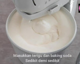 Foto langkah ke 3 dari resep Banana Cake.