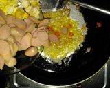 Foto langkah ke 3 dari resep Tumis Sawi Putih dengan Sosis dan Ayam.