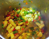 Foto del paso 14 de la receta: Sopa de mariscos a los tres caldos e infusionada con azafrán