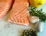 Φωτογραφία βήματος 1 της συνταγής Σολομός sous vide με λεμόνι και δενδρολίβανο