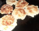 आलू टिक्की चाट (aloo tikki chaat recipe in Hindi) रेसिपी चरण 2 फोटो