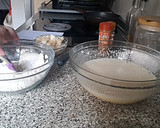 Foto del paso 7 de la receta: Cupcakes de pera relleno de bombón