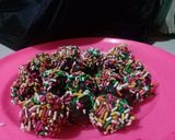 Foto langkah ke 4 dari resep Bola Bola Cokelat Simpel.