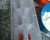 Foto del paso 3 de la receta: Helado de yogurt con frutas!🥥🍓👩‍🍳