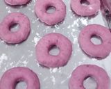 Foto langkah ke 4 dari resep Donat ubi ungu ekonomis.