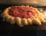 Foto langkah ke 15 dari resep Pizza homemade empuk.