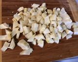 Une image de l'étape 8 de Salade de riz au thon, légumes et feta sauce truffée.