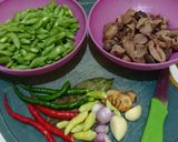 Foto langkah ke 1 dari resep Tumis Buncis dan Ampela Ayam🐔.