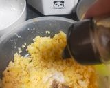 A picture of step 2 of Golden Fried Rice（gold rimming silver）.
