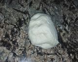 A picture of step 2 of Cinnamon pretzels.