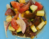 Foto del paso 7 de la receta: Ensalada de tomate con vinagreta de melocotón