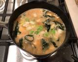 Seaweed, Egg & Tofu Miso soup recipe step 4 photo