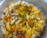 A picture of step 6 of Chicken white malai biryani.