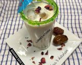 A picture of step 3 of Banana Date Smoothie:.
