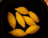 মুগ ডালের ভাজা পিঠে(Moong daler bhaja pithe recipe in Bengali) রেসিপি ধাপ - 3 ছবি