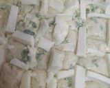 A picture of step 5 of Mozzarella garlic bread.