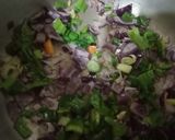 A picture of step 2 of Vegetable cheese egg omelette.