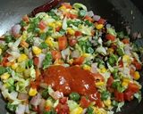 ચીલી ગાર્લિક ફ્રાઇડ રાઈસ (Chili Garlic Fried Rice Recipe In Gujarati) રેસીપી સ્ટેપ3ફોટો