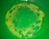 Foto del paso 3 de la receta: Muslo de pollo deshuesado empanizado