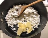 A picture of step 1 of Taiwanese-style almond nougat (Simple version).