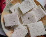 A picture of step 1 of Bread stuffed soybean & potato roll.