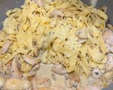 A picture of step 6 of Chicken Fettuccine Alfredo.