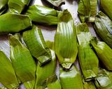 Foto langkah ke 1 dari resep Lemper rendang bakar.