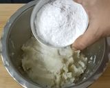 A picture of step 1 of Korean chewy garlic Potato in Red sauce.