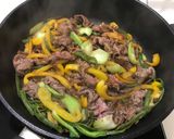 雙椒沙茶牛肉炒米粉的食譜步驟2照片