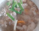 Foto langkah ke 2 dari resep Sop Ayam Kapri.